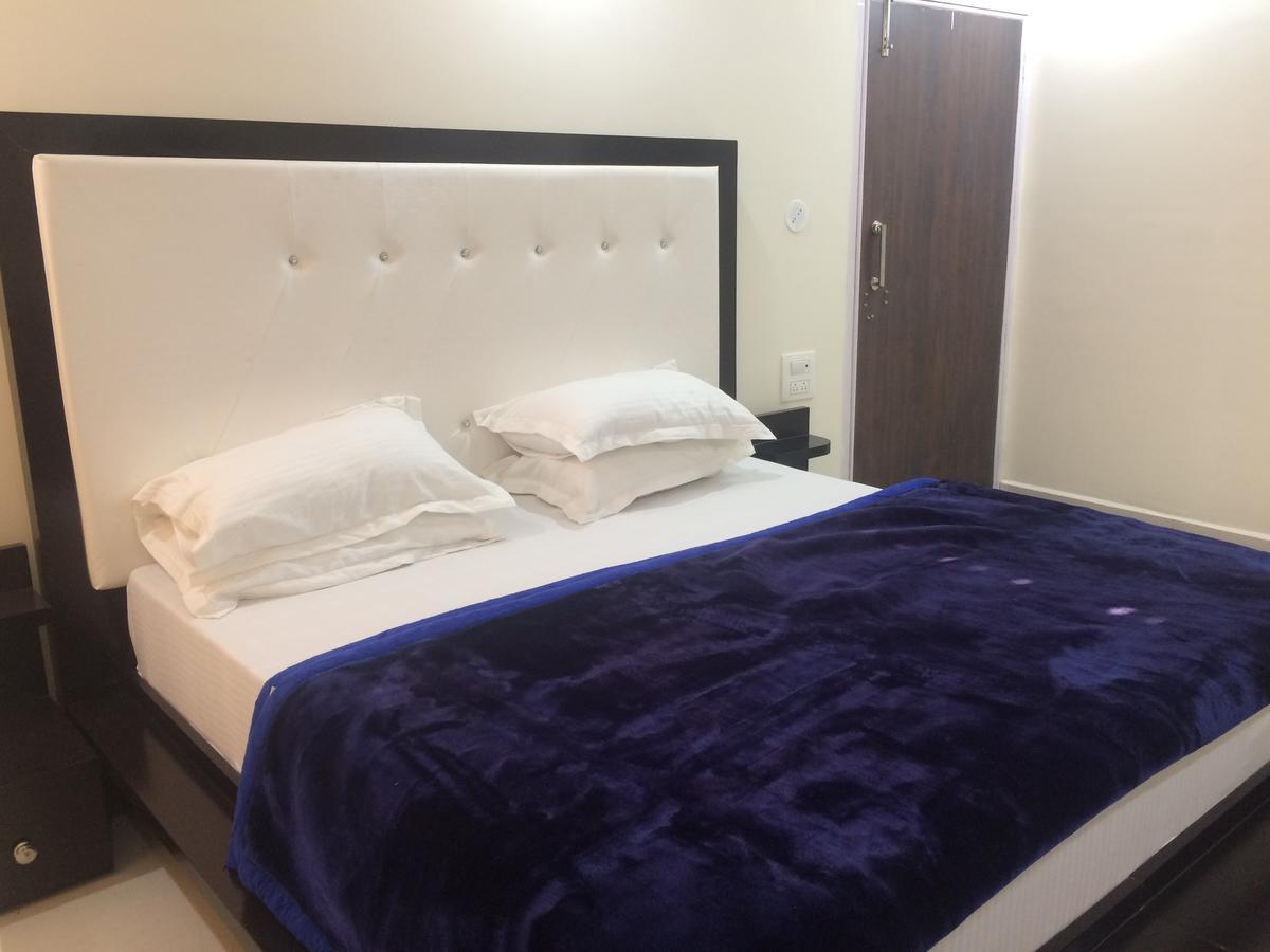 Hotel Platinum Plaza Rohtak Exterior photo