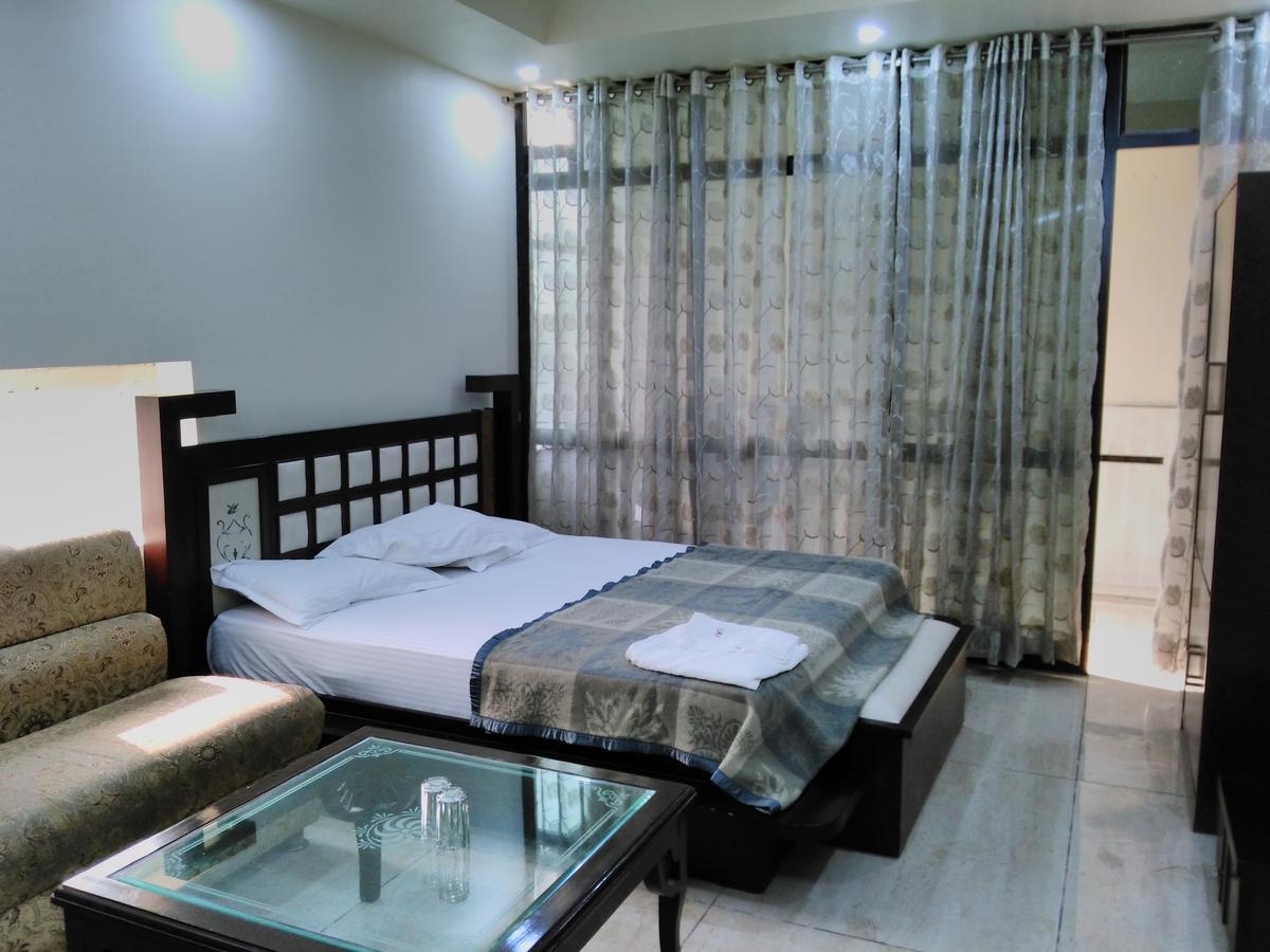 Hotel Platinum Plaza Rohtak Exterior photo