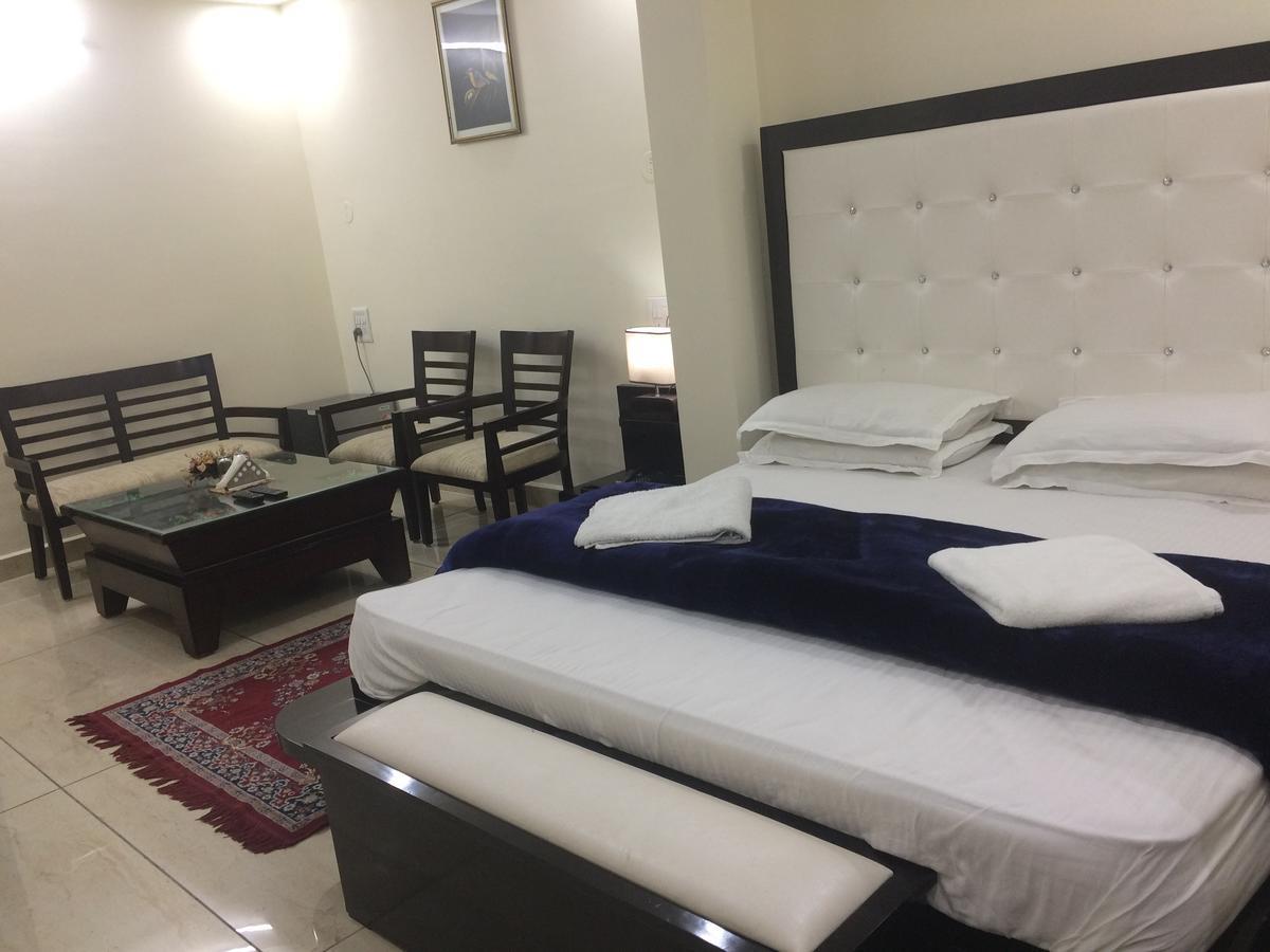 Hotel Platinum Plaza Rohtak Exterior photo